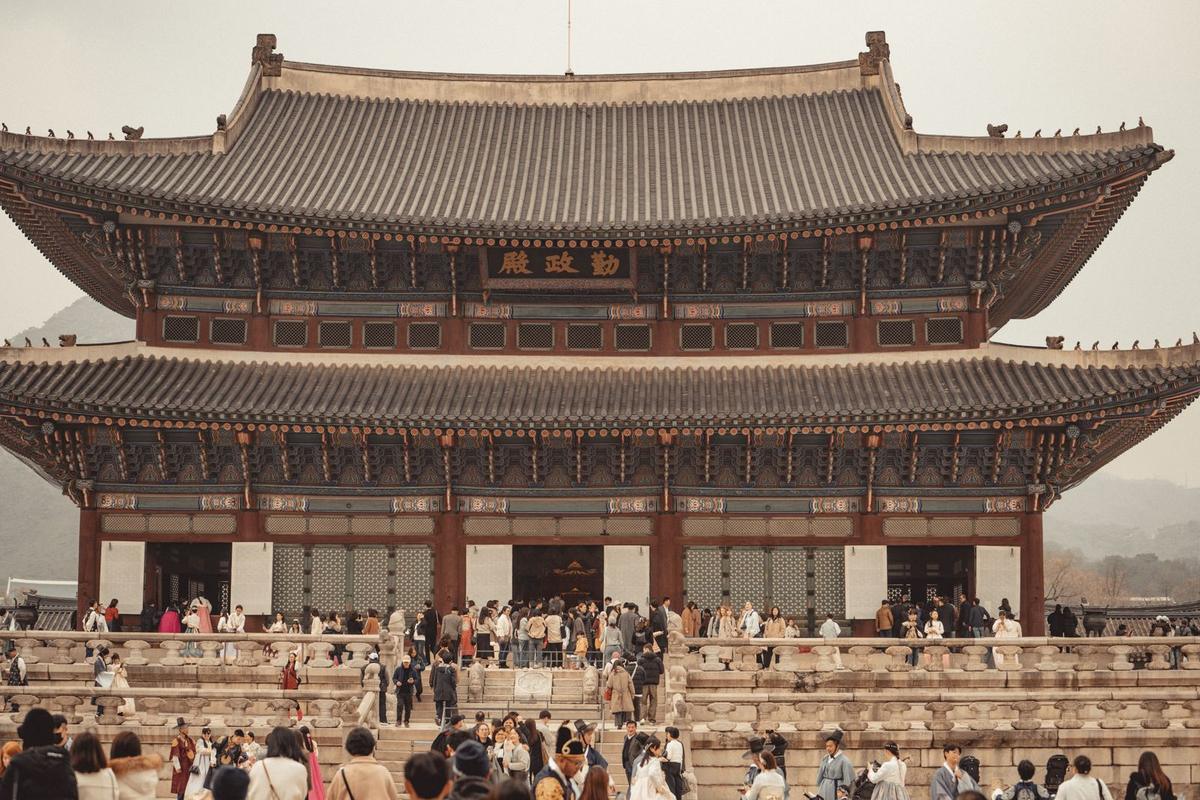 Geunjeongjeon throne hall at Gyeongbokgung Palace