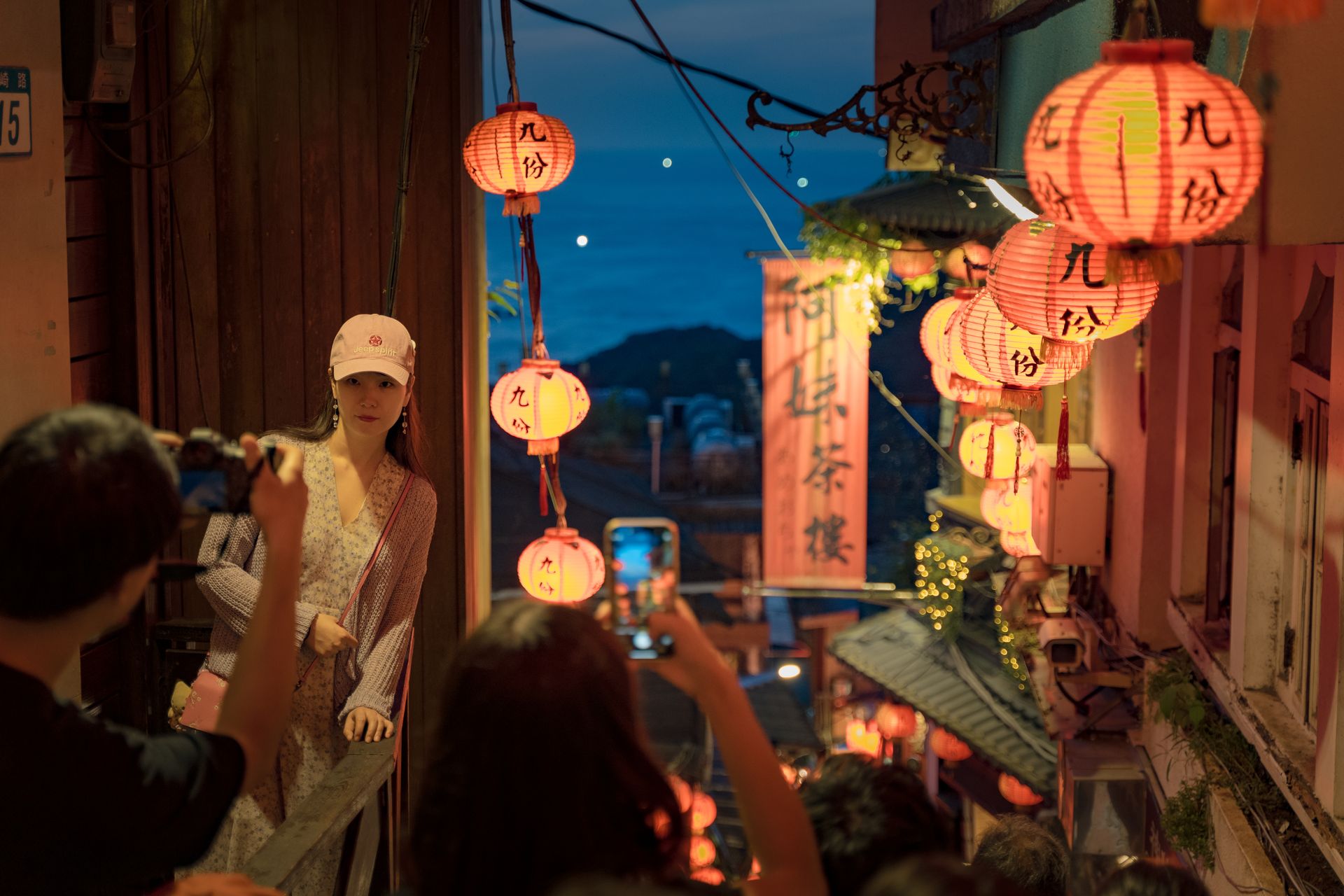 Jiufen Old Street Travel Guide (2026): How to Get There & What to See