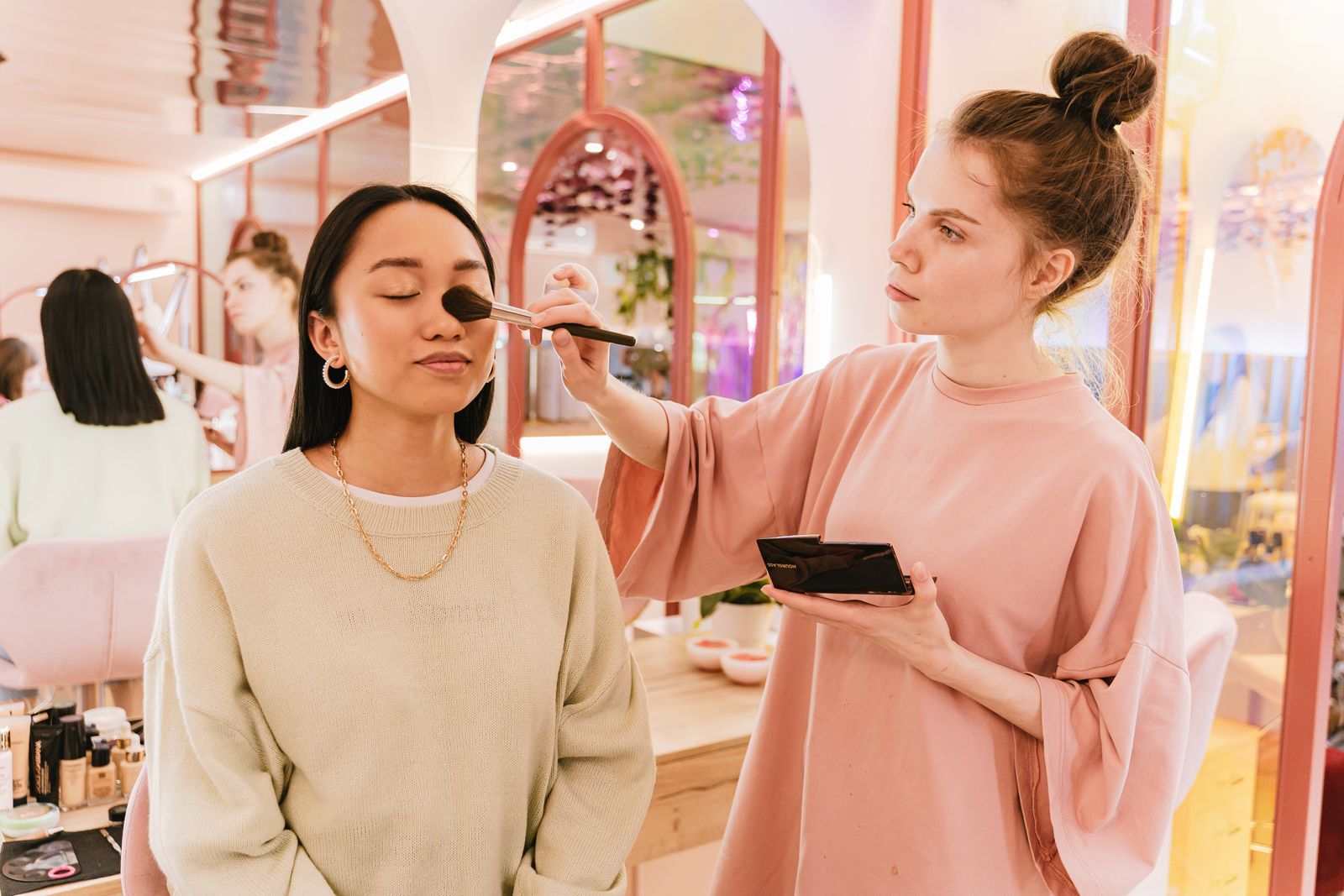 Seoul K-beauty makeup experience tour