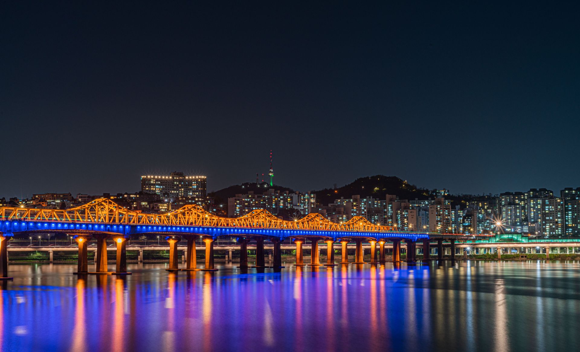 How to Stay Connected in South Korea (2026): eSIM, SIM Cards and Wi-Fi